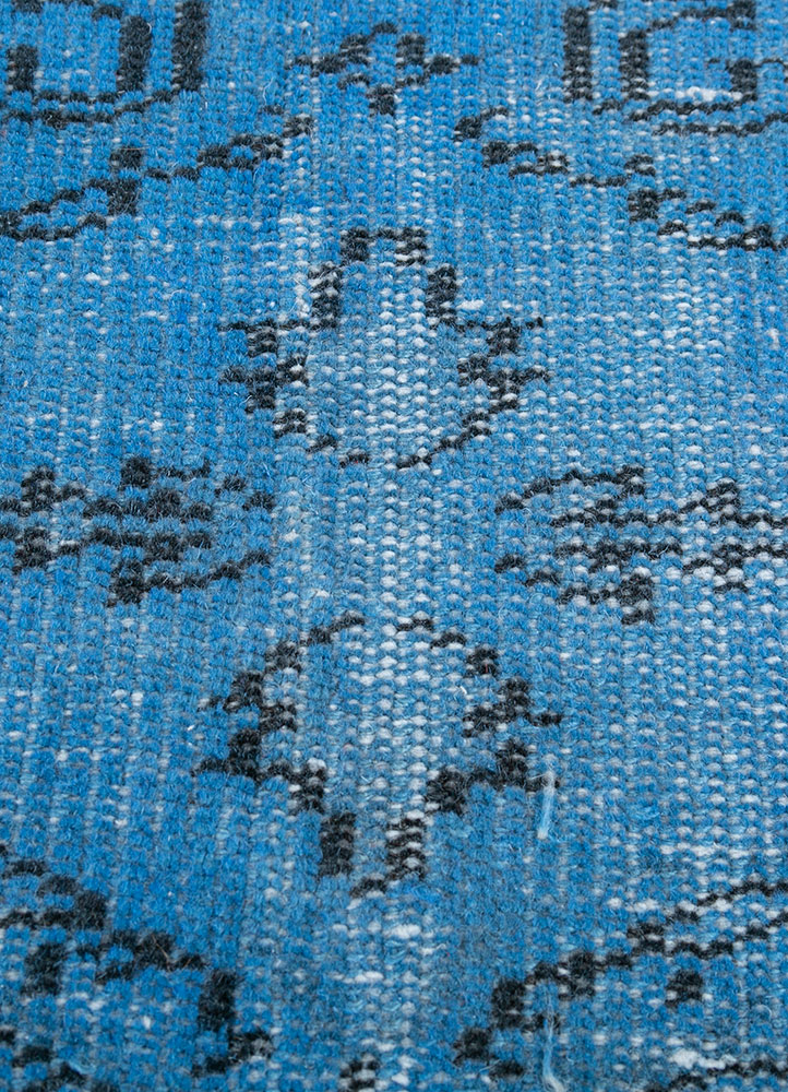 lacuna blue wool hand knotted Rug - CloseUp