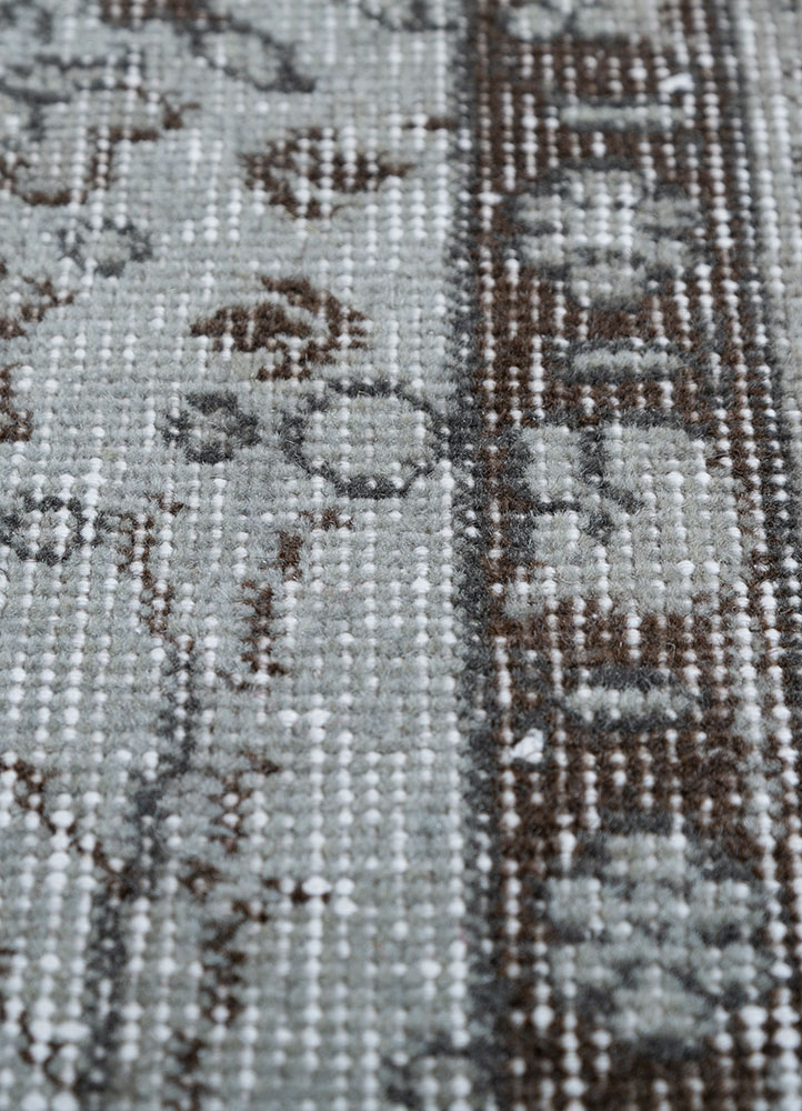vintage grey and black wool hand knotted Rug - CloseUp