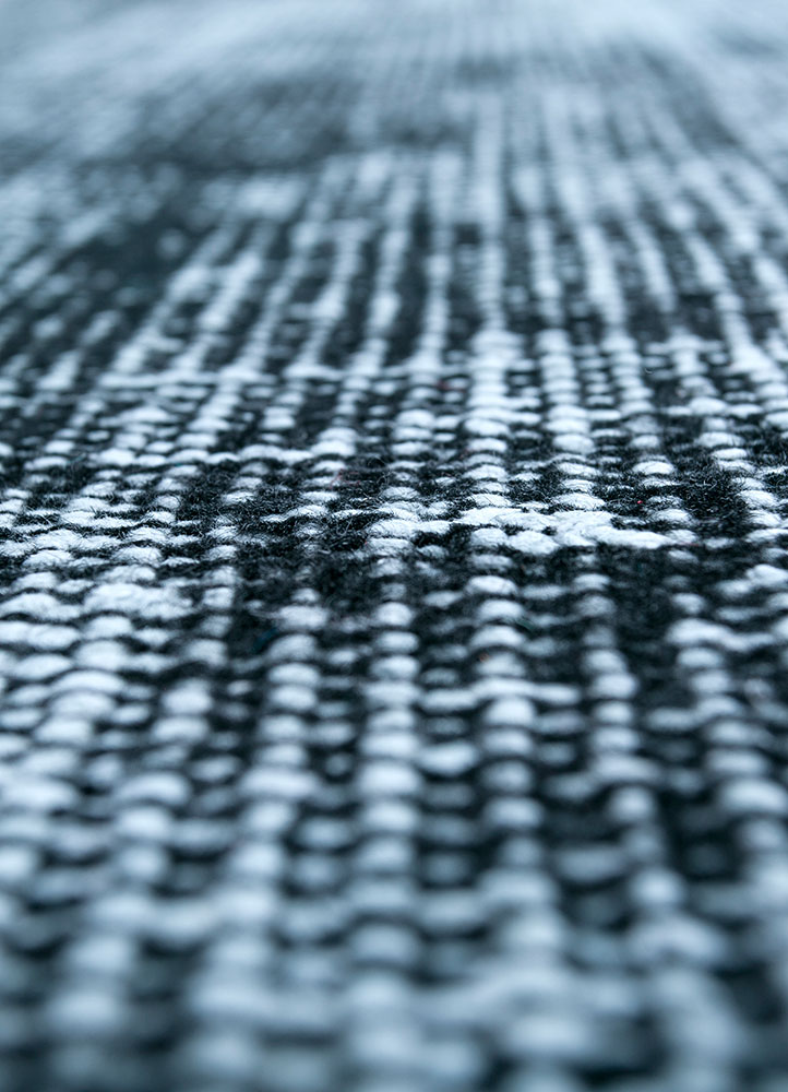 lacuna blue wool hand knotted Rug - CloseUp