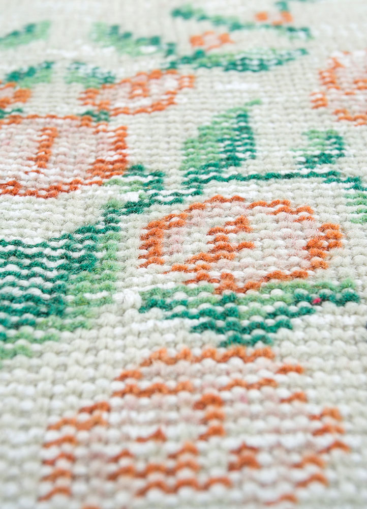 vintage red and orange wool hand knotted Rug - CloseUp