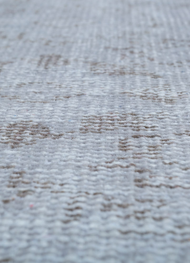 vintage grey and black wool hand knotted Rug - CloseUp