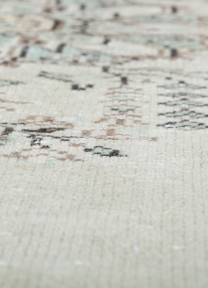 vintage grey and black wool hand knotted Rug - CloseUp