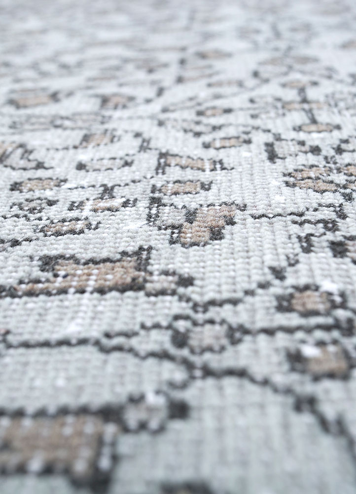 vintage blue wool hand knotted Rug - CloseUp