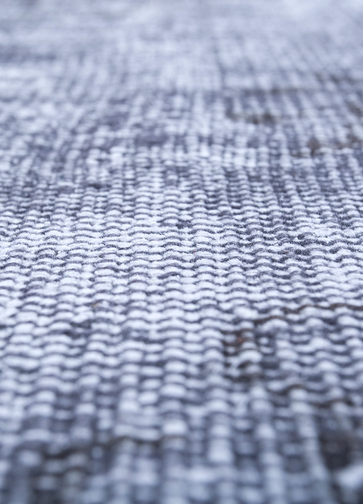 lacuna blue wool hand knotted Rug - CloseUp