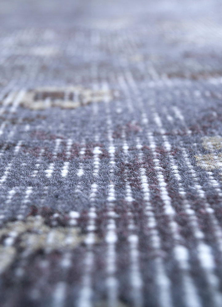 lacuna grey and black wool hand knotted Rug - CloseUp