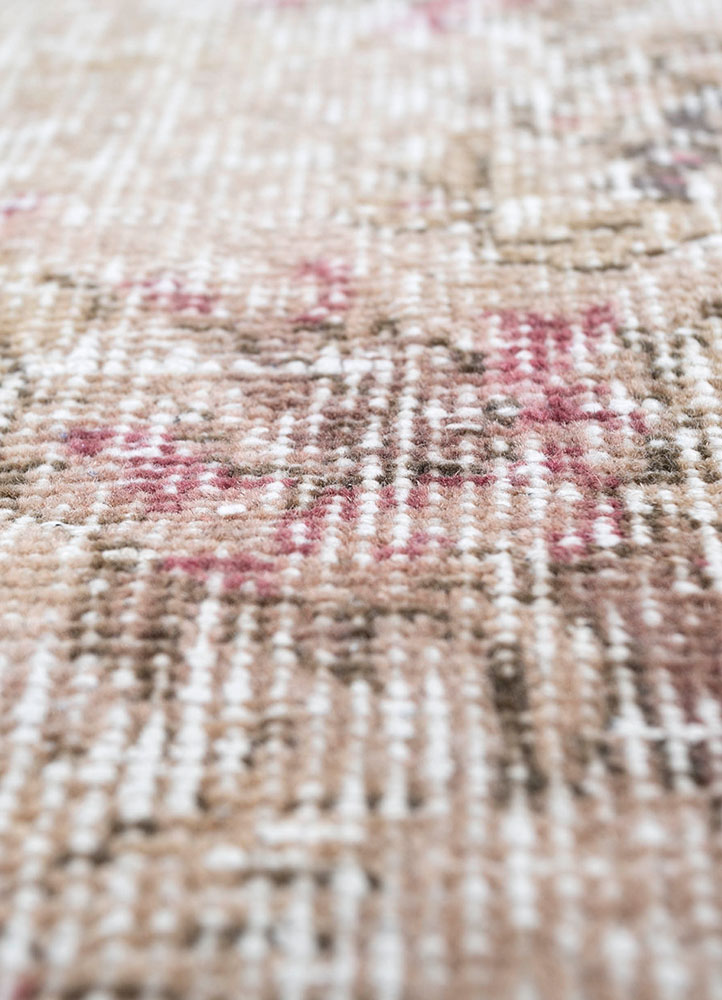vintage red and orange wool hand knotted Rug - CloseUp
