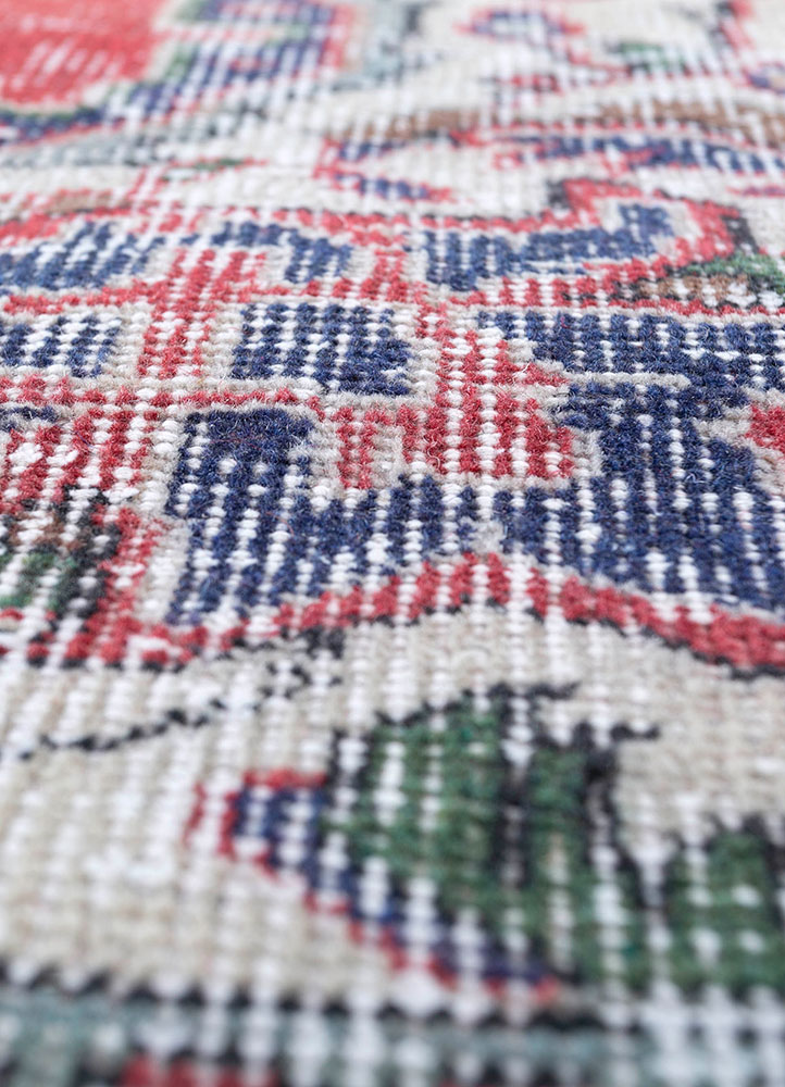 vintage red and orange wool hand knotted Rug - CloseUp
