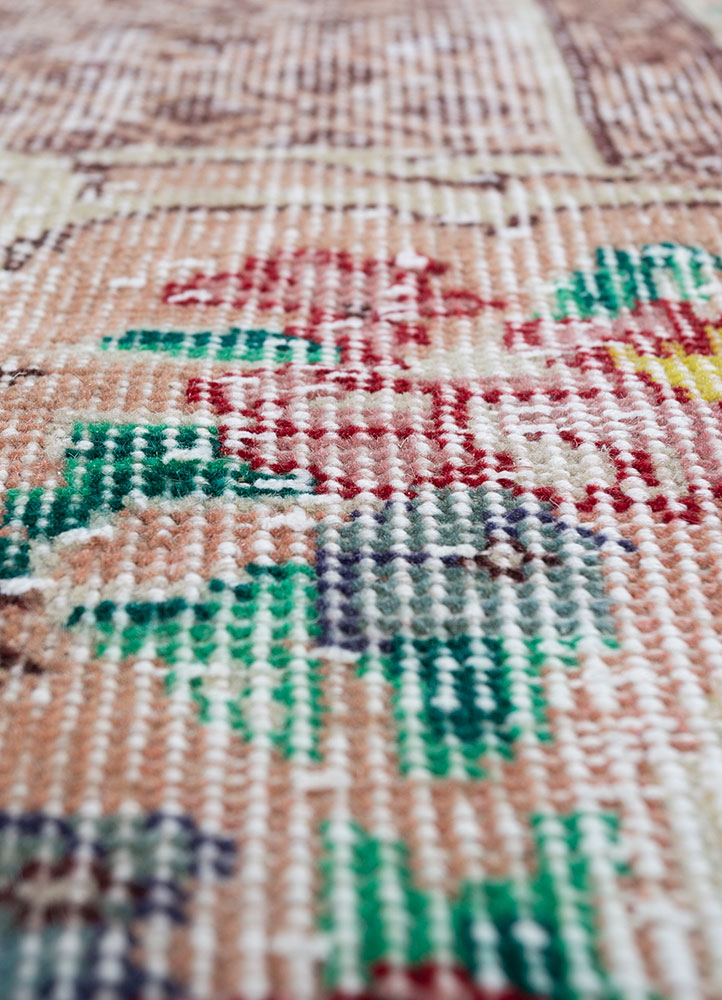 vintage red and orange wool hand knotted Rug - CloseUp