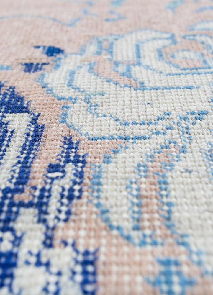vintage blue wool hand knotted Rug - CloseUp