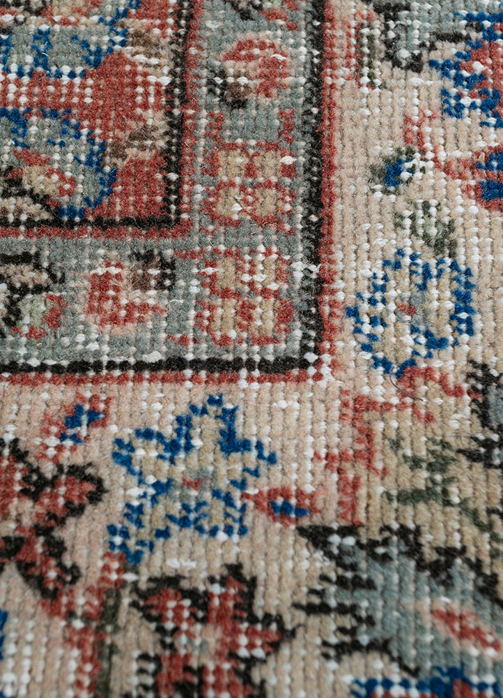 vintage red and orange wool hand knotted Rug - CloseUp