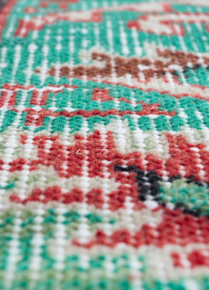 vintage red and orange wool hand knotted Rug - CloseUp
