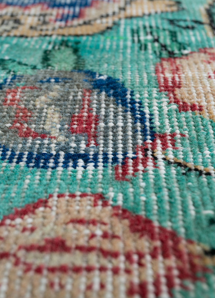 vintage blue wool hand knotted Rug - CloseUp