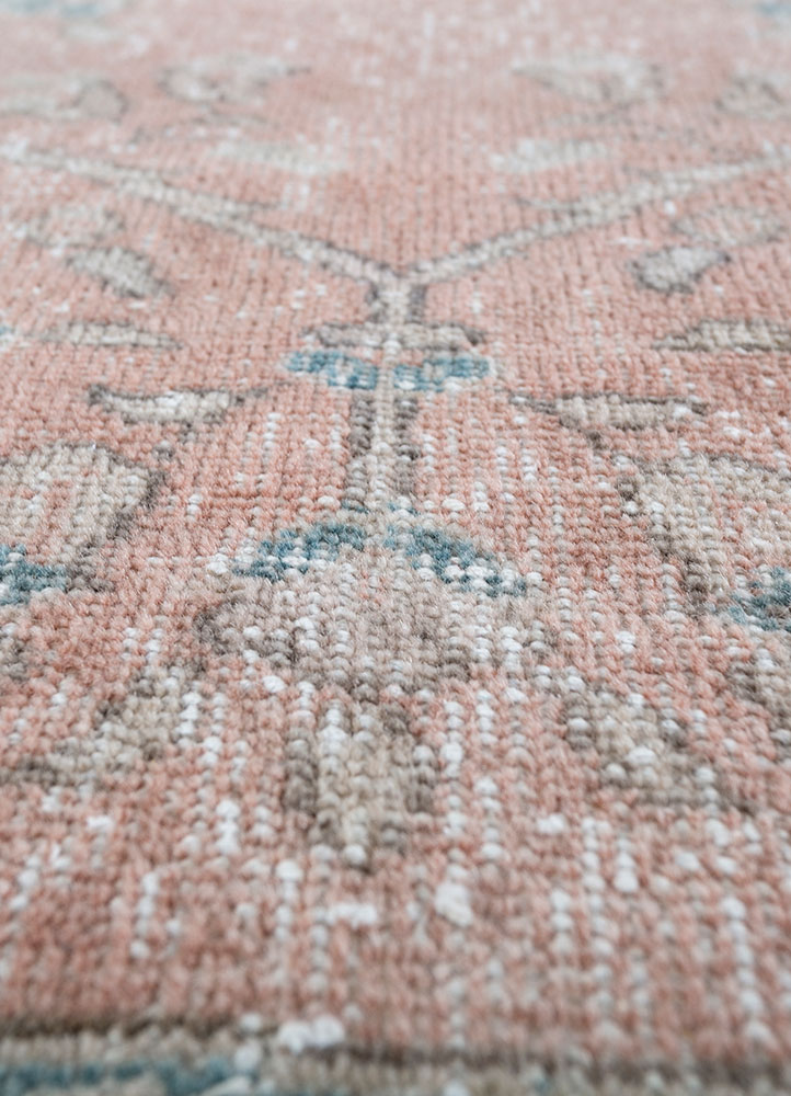 vintage red and orange wool hand knotted Rug - CloseUp