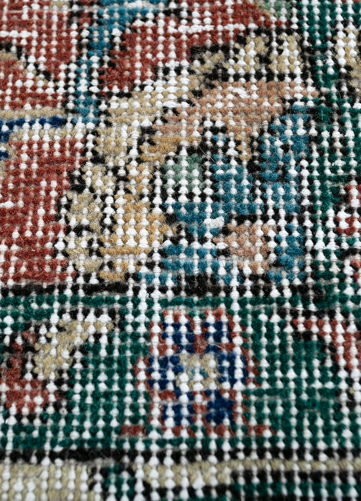 vintage red and orange wool hand knotted Rug - CloseUp