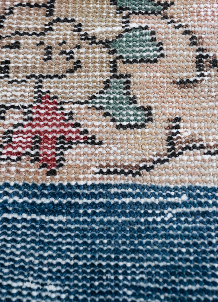 vintage blue wool hand knotted Rug - CloseUp