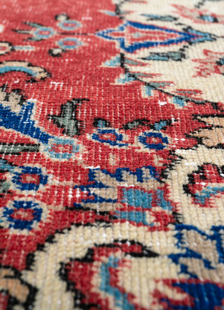 vintage red and orange wool hand knotted Rug - CloseUp