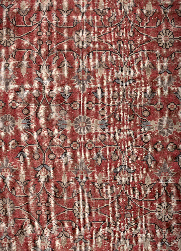 vintage red and orange wool hand knotted Rug - CloseUp