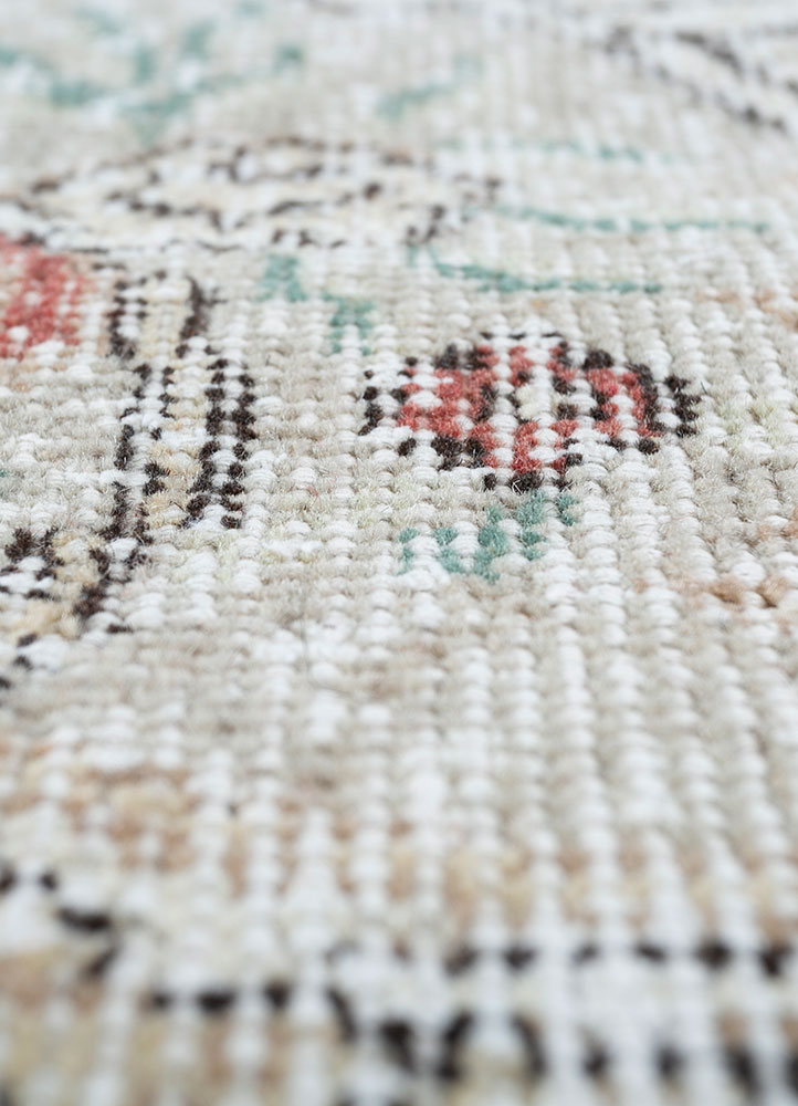 vintage red and orange wool hand knotted Rug - CloseUp