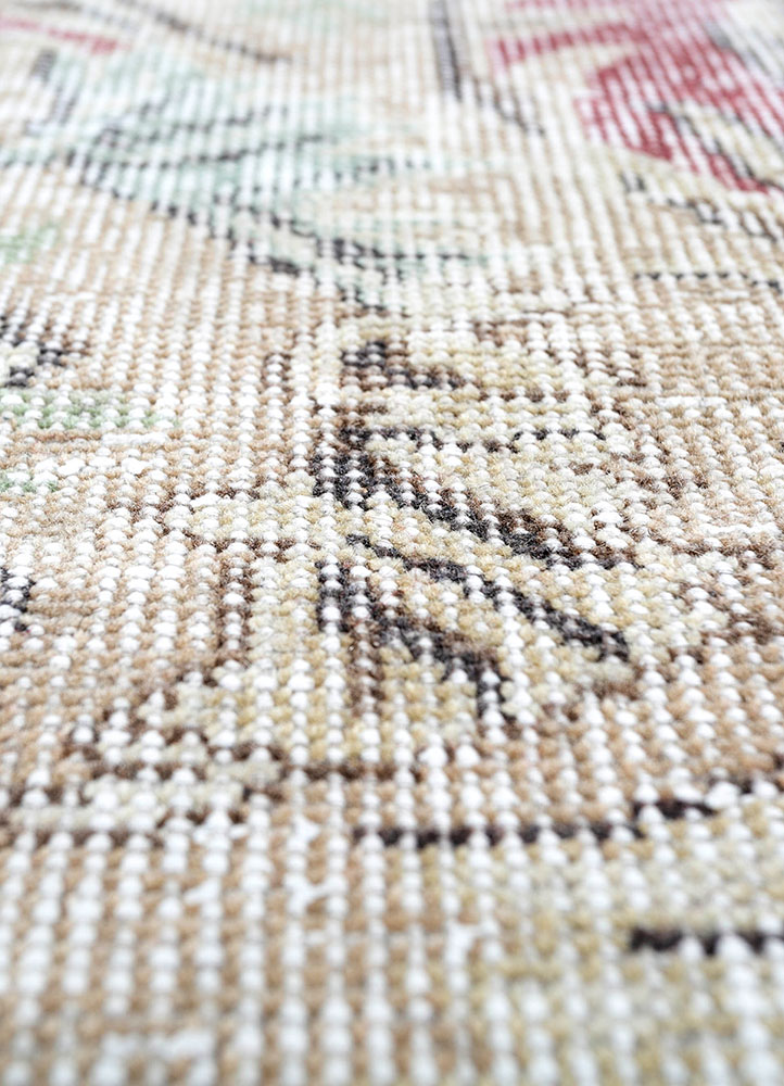vintage red and orange wool hand knotted Rug - CloseUp