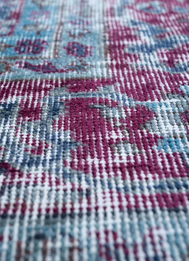 lacuna blue wool hand knotted Rug - CloseUp