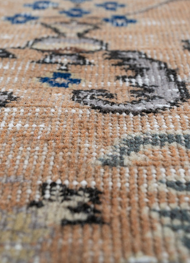vintage beige and brown wool hand knotted Rug - CloseUp