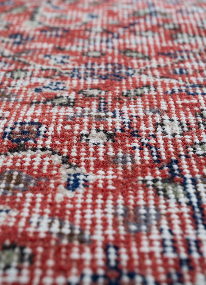 vintage red and orange wool hand knotted Rug - CloseUp