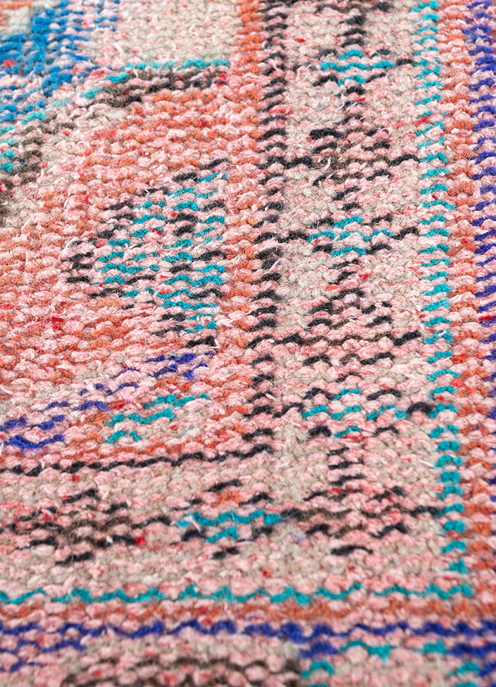 vintage red and orange wool hand knotted Rug - CloseUp