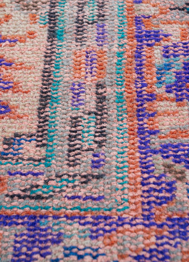 vintage red and orange wool hand knotted Rug - CloseUp