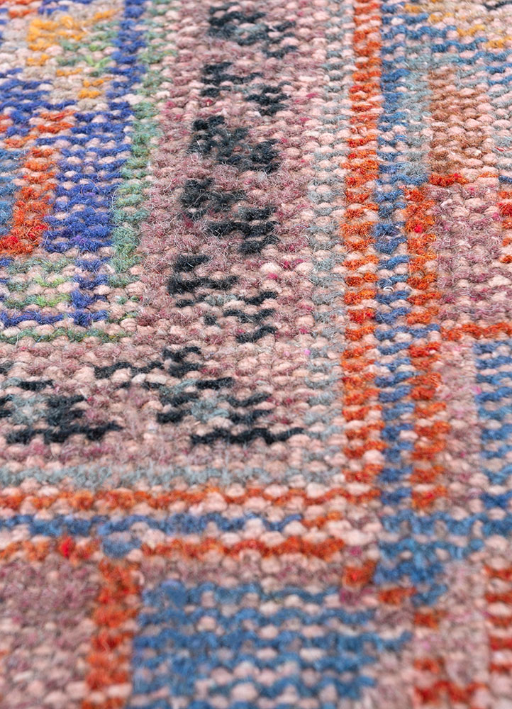 vintage red and orange wool hand knotted Rug - CloseUp