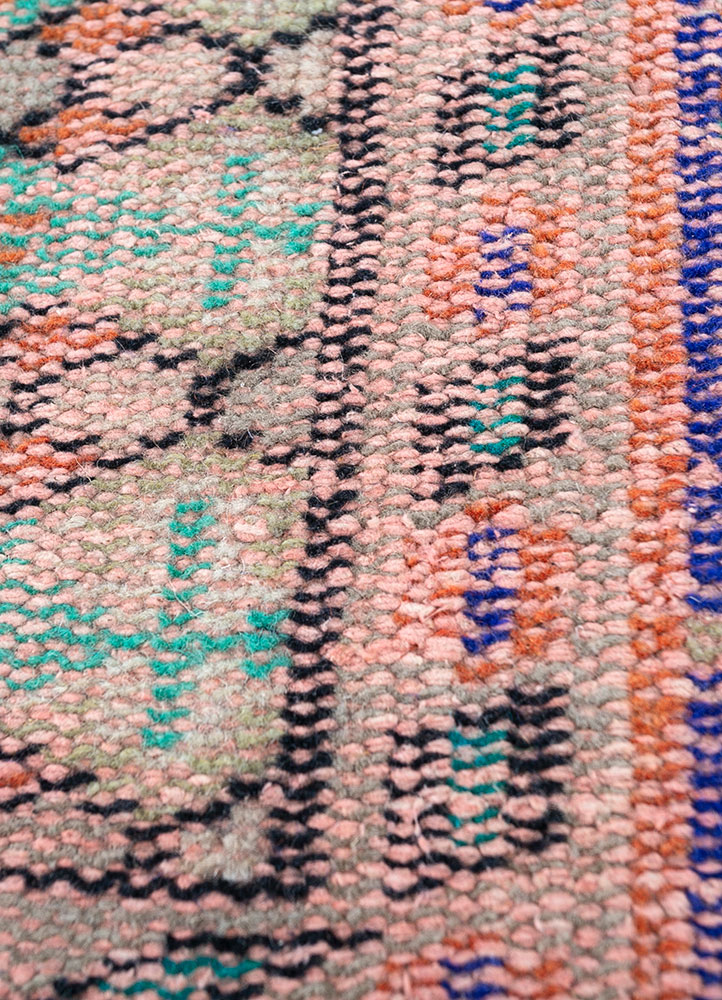vintage red and orange wool hand knotted Rug - CloseUp