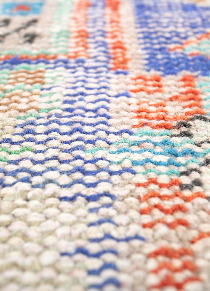 vintage red and orange wool hand knotted Rug - CloseUp