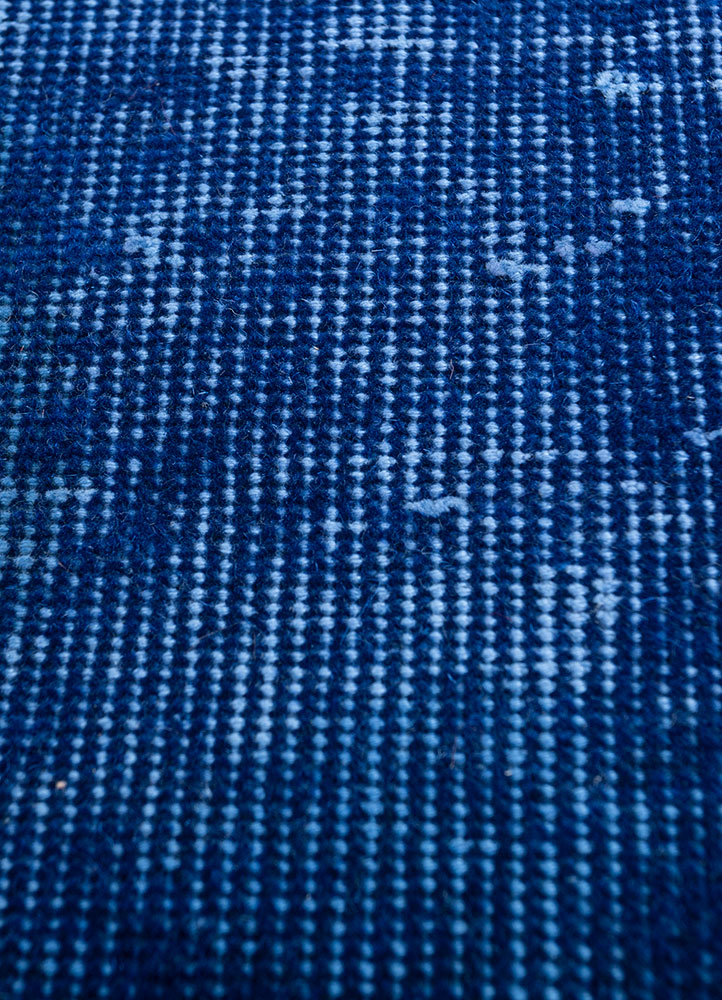 lacuna blue wool hand knotted Rug - CloseUp