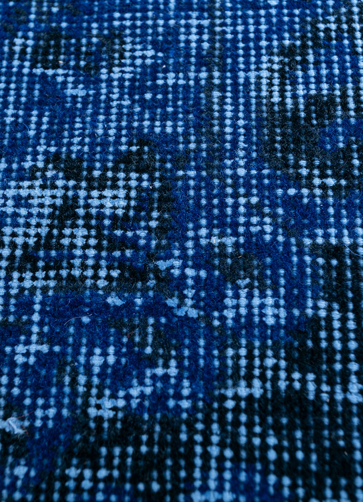 lacuna blue wool hand knotted Rug - CloseUp