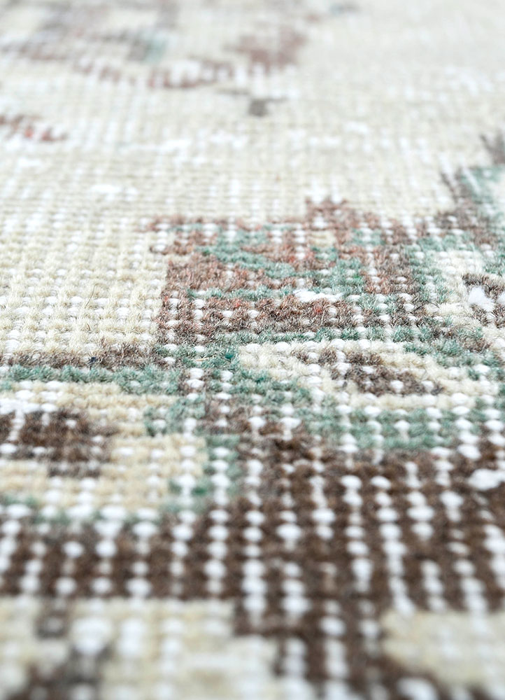 vintage grey and black wool hand knotted Rug - CloseUp