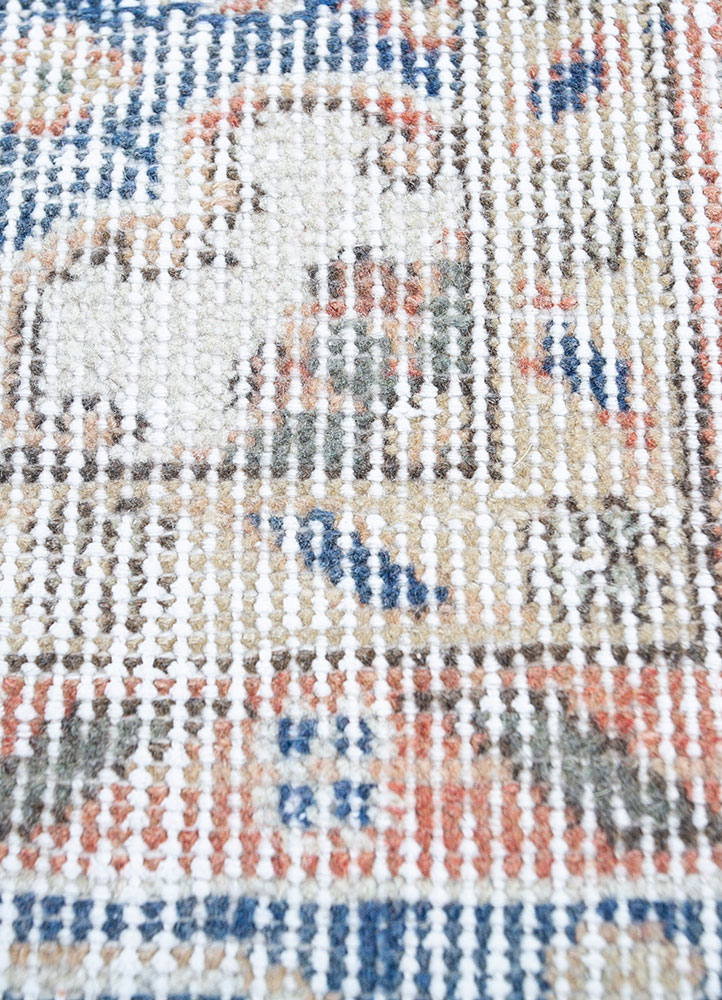 vintage red and orange wool hand knotted Rug - CloseUp