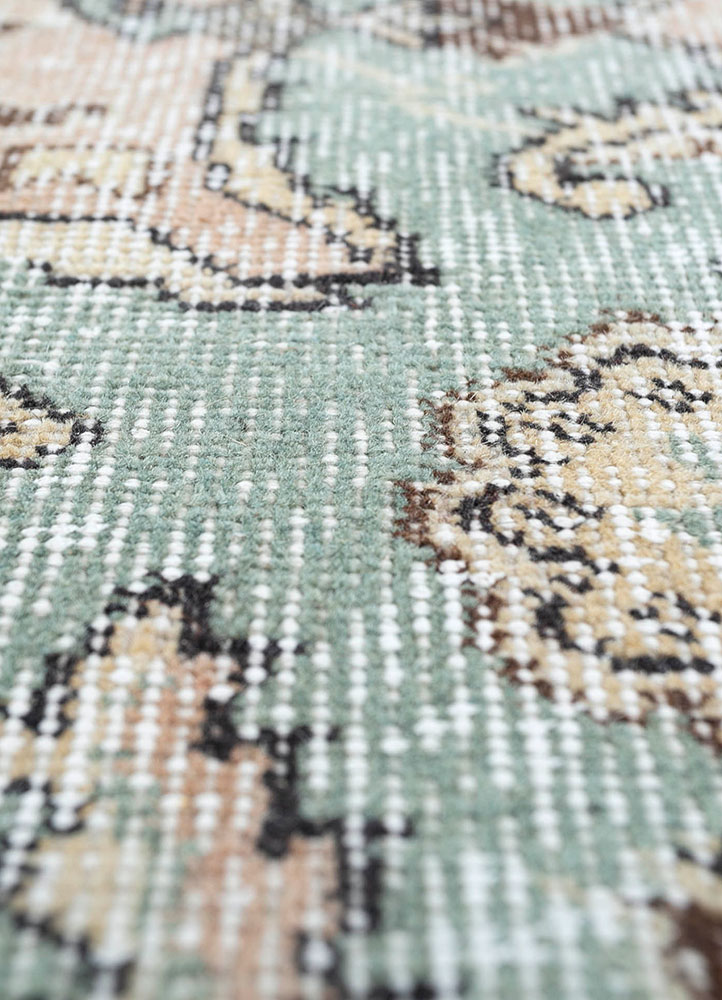 vintage blue wool hand knotted Rug - CloseUp