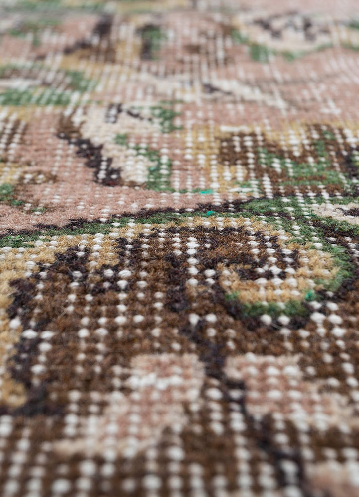 vintage red and orange wool hand knotted Rug - CloseUp