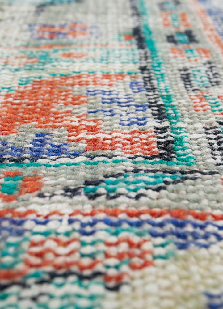 vintage red and orange wool hand knotted Rug - CloseUp