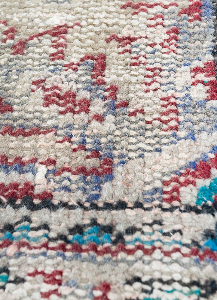 vintage red and orange wool hand knotted Rug - CloseUp