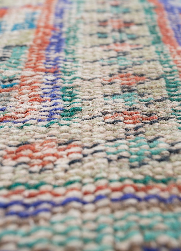 vintage red and orange wool hand knotted Rug - CloseUp