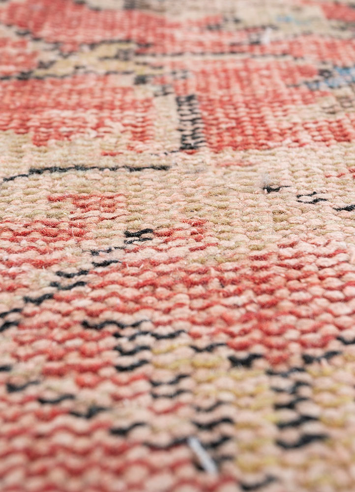 vintage red and orange wool hand knotted Rug - CloseUp