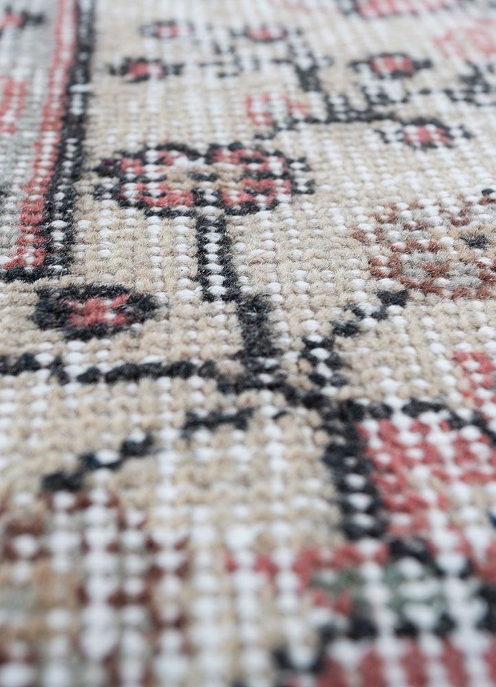 vintage red and orange wool hand knotted Rug - CloseUp