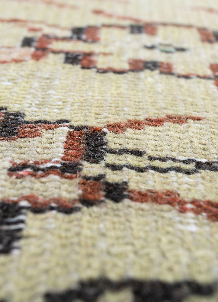 vintage red and orange wool hand knotted Rug - CloseUp