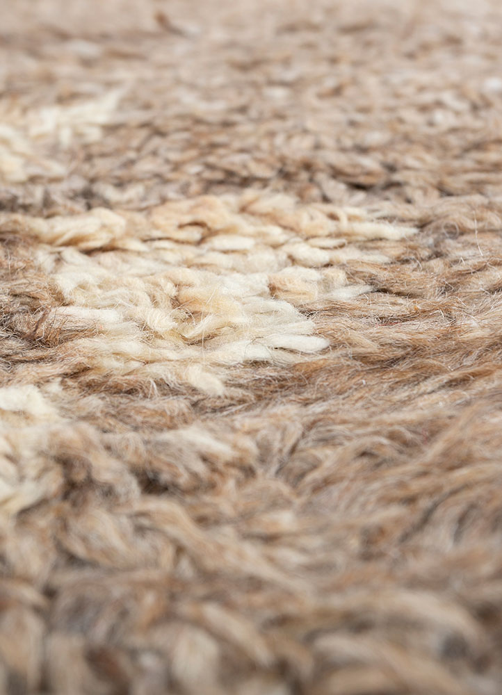 zuri beige and brown wool hand knotted Rug - CloseUp