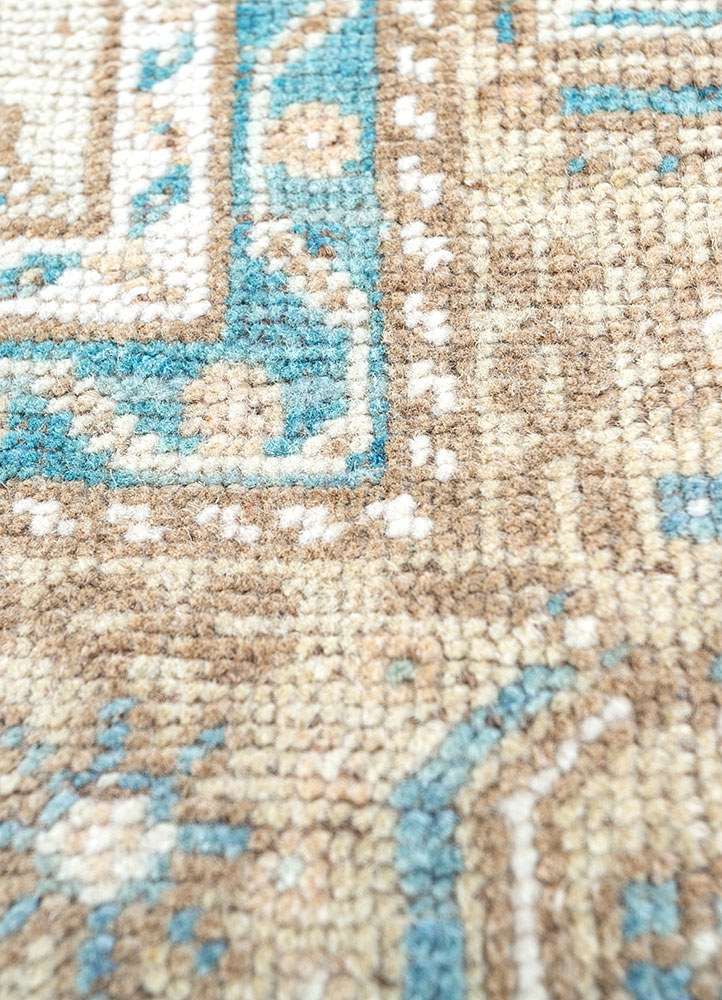 vintage blue wool hand knotted Rug - CloseUp