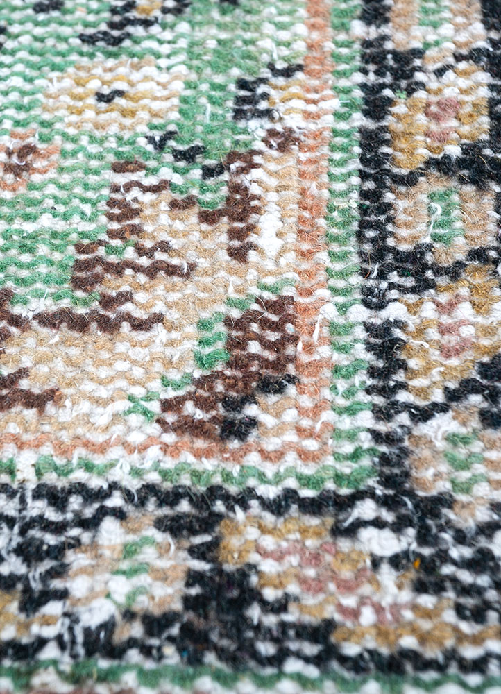 vintage red and orange wool hand knotted Rug - CloseUp