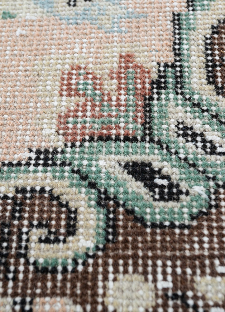 vintage red and orange wool hand knotted Rug - CloseUp