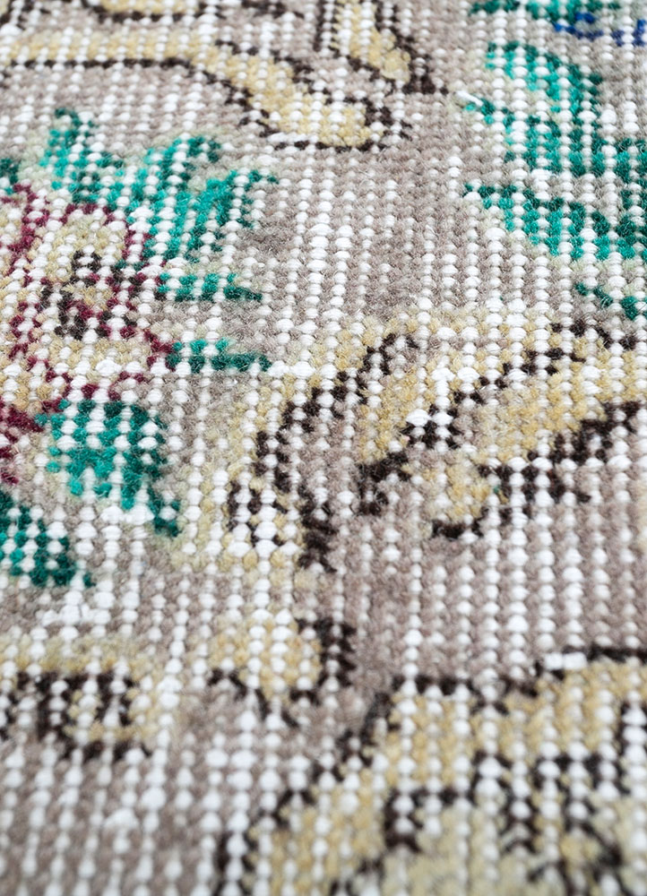 vintage grey and black wool hand knotted Rug - CloseUp