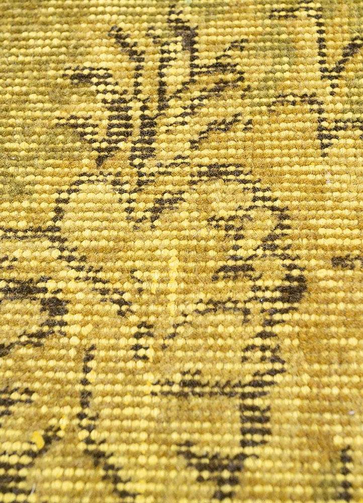 provenance red and orange wool hand knotted Rug - CloseUp