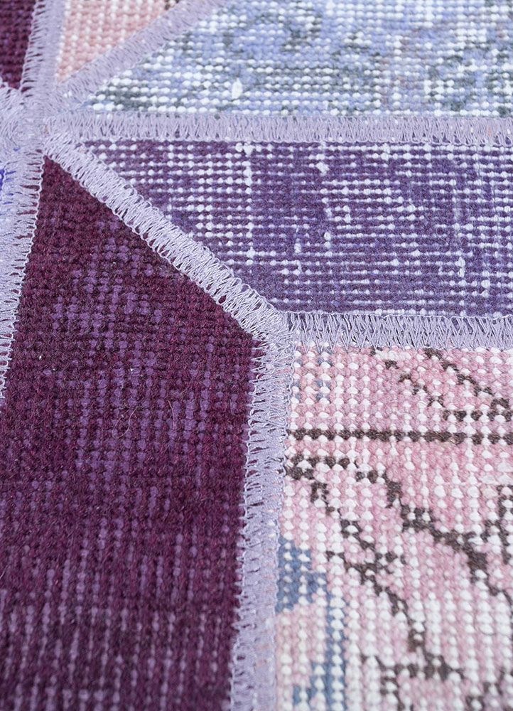 provenance pink and purple wool hand knotted Rug - CloseUp